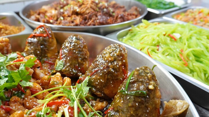 Món cá kho hôm nay ở nhà ăn tôi chấm 199 điểm! Thêm một điểm nữa sợ thầy nấu tự kiêu mất.