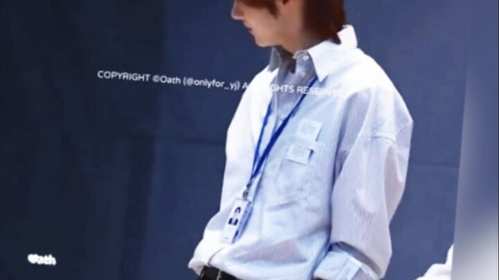 Click to watch finance guys dancing to Mr.Mr