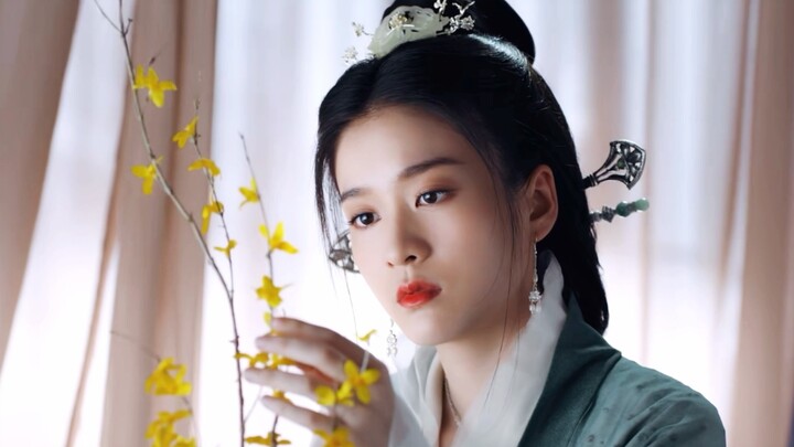 当年被她在这部剧里的妆造和服化道惊艳到了 场景色调也很中国风