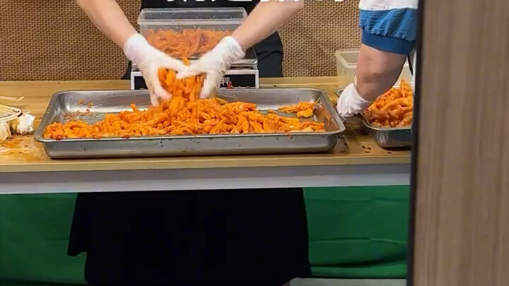 أقدام الدجاج منزوعة العظم هي مجرد خدعة!