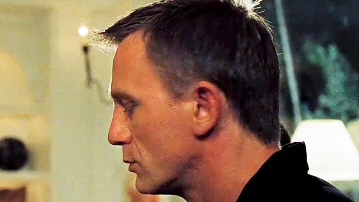Classic Film “Casino Royale”