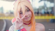 Senyuman bucin si cosplayer gemesh