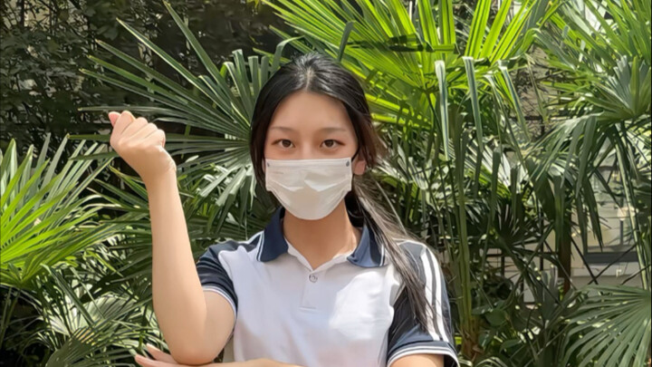 Klik untuk menonton siswa SMA membuang qi mayat dengan satu klik