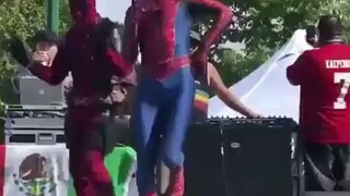 Don't put coins in Deadpool and Spider-Man, it's just a hobby