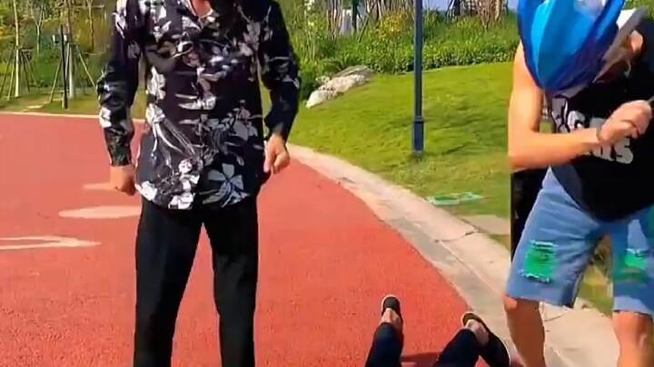 Ultraman lost his energy