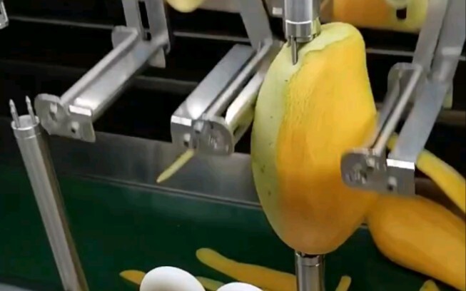 The rhythm of this peeler had me almost breaking into song!