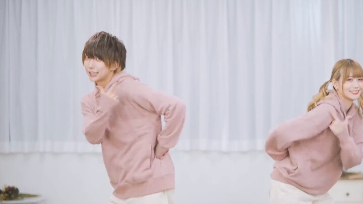 【Bucket Club】Love seems to exist but also seems to be absent