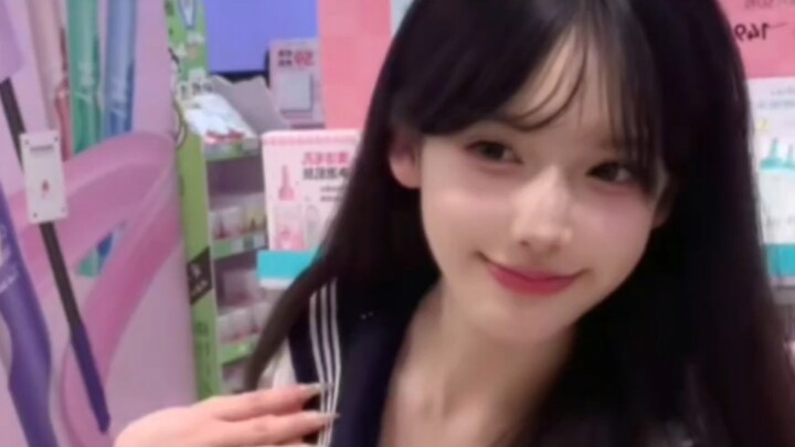 เลขาของพวกคุณหน้าตาเป็นยังไงกันบ้าง?