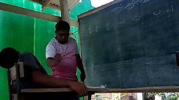 bilibili.tv pipi student