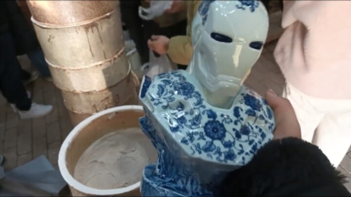 Anh hùng gốm sứ