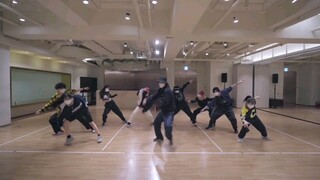 【南韩舞王金钟仁】烫知识：金钟仁是南韩百名现役爱豆票选出来的舞王，这个投票办了五年，第一一直都是金钟仁！