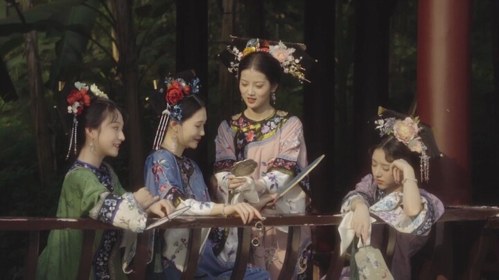 她还沉睡在那场隔世经年的梦里