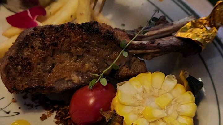A rare Greek dish for just 98 yuan—half a medium portion nearly knocked me out!