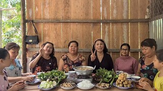 Đãi Mấy Vị Khách Quý Đến Chơi với Nồi Mắm Kho Cá Ngát Chấm Rau Vườn | TKQ & Family T1004