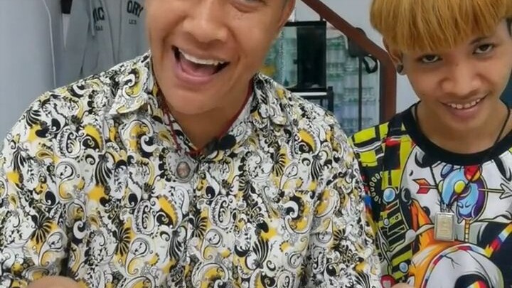 Thailand’s Unforgettable Street-Stall Boxed Oysters