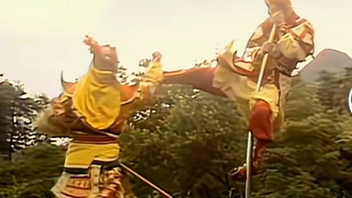 才发现猴哥真用立棍打的二郎神