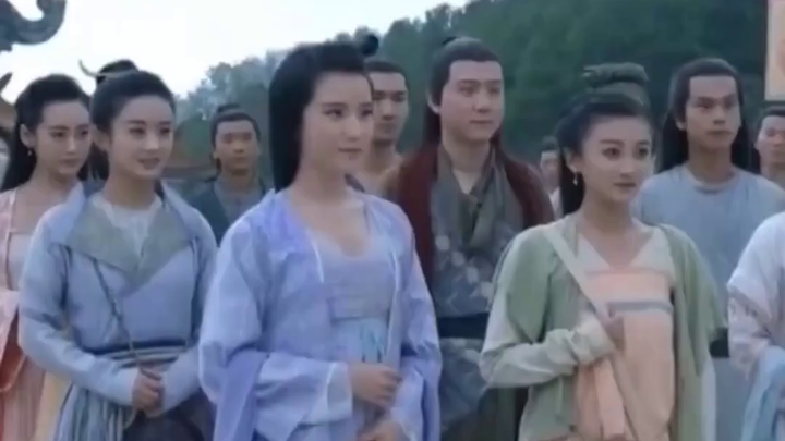 Campus Street Style: The Naturally Gifted Disciple from a Xiu Xian Novel Makes an Appearance!