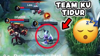 Kena Prank Team, Lagi Perang Dia Tidur - Mobile Legends