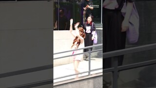 Zhao Lusi FanCam 02.06.23 | Lusi comes out to greet fans at Hi6 Variety Show Recording