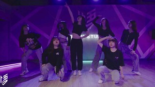 《Celebrity》-----IU（翻跳）