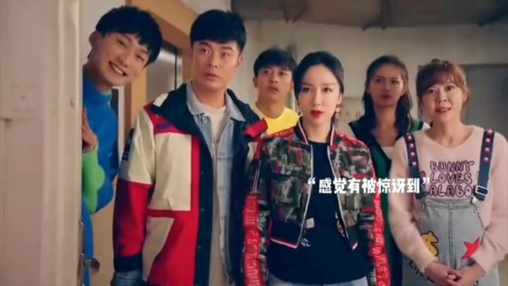 Juga merupakan sosok yang sangat mencolok di dunia dekorasi.