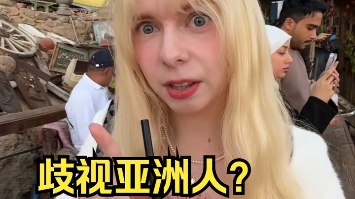 People who’ve been abroad sure know how to keep a secret, huh?!