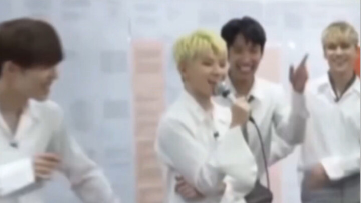 【seventeen】Ngakak nggak berhenti～Do Kyung‑hyun lupa cara nyanyi adore u～