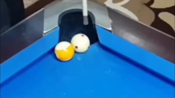 Ông chủ: Phí bàn 30, trích xuất camera 500!