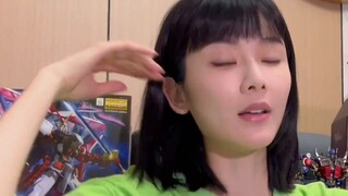 『Store Visit』An actor who doesn’t play with models is not a good model girl~