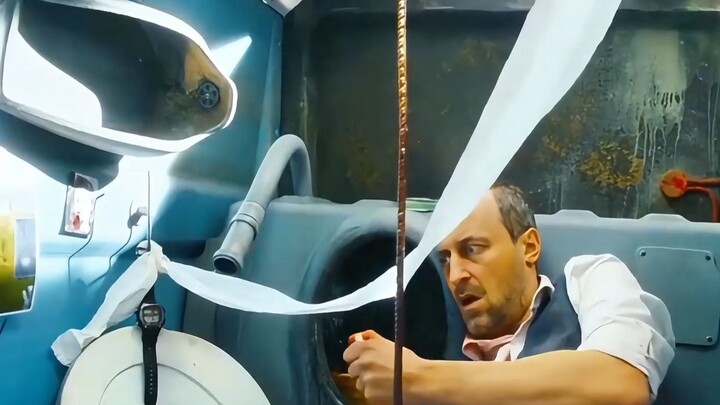 Man Trapped in the Toilet, Desperate Survival Tactics