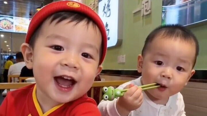 กินมื้อใหญ่แล้วค่อยไปดูแพนด้ายักษ์ที่เฉิงตู