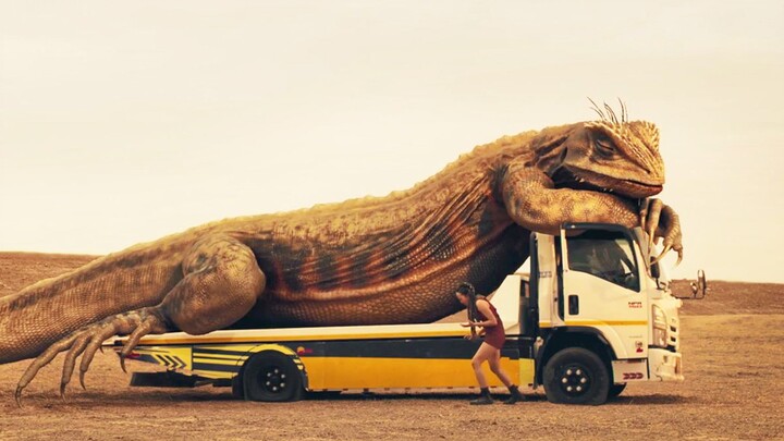 A giant lizard captures humans alive and uses their vomit to keep them fresh. The lives of those cau