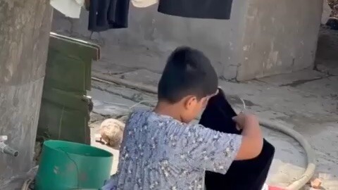 Ủa cái gì lạ zị