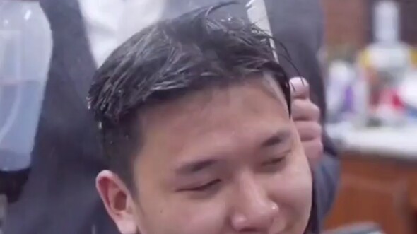 Chả trách bác sĩ bảo não tôi bị ngập nước.