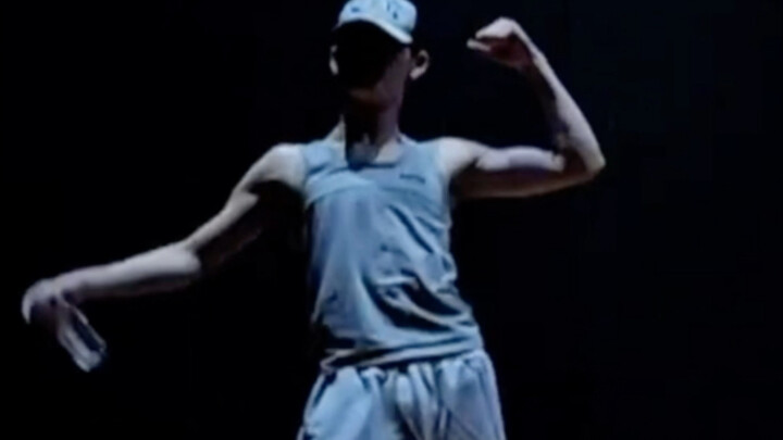 (Enlarged version) Nishimura Riki looks just like Jennie!! So satisfying to watch