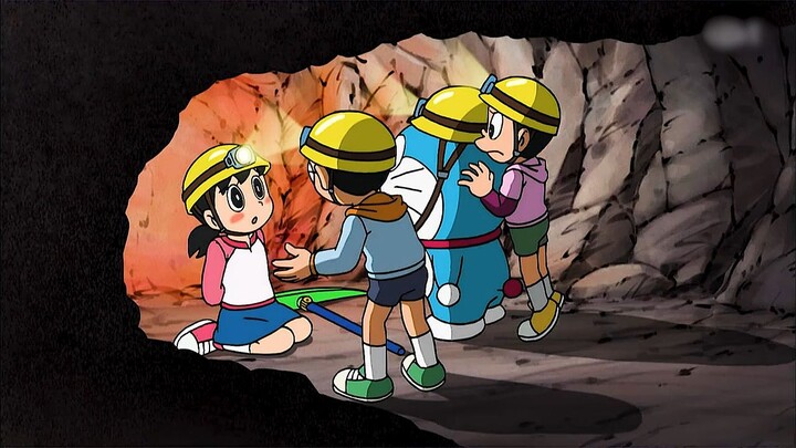 Others are mining while Nobita and his group are digging for fruit