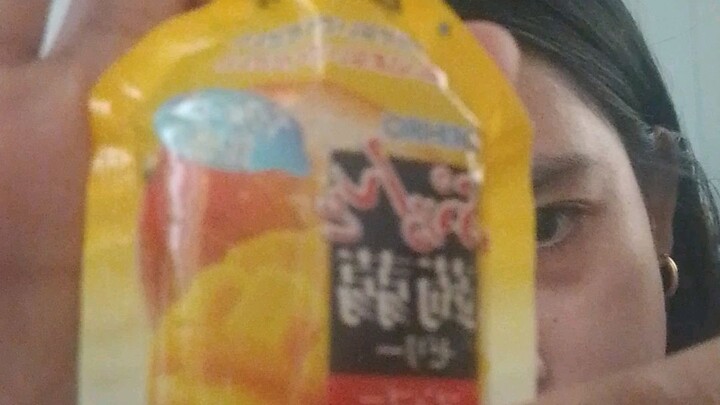 trying Japanese Snacks from Daiso