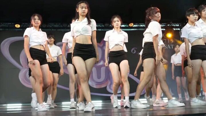 مدرسة تايوان الثانوية للبنات: «فرقة الرقص الساخن DDS من مدرسة تاينان التجارية | عرض رقص مشترك بين ثل