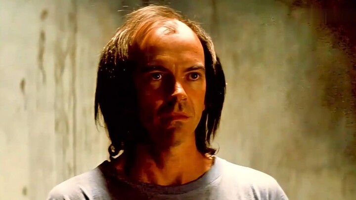 傻儿子被母亲囚禁30年，最后拼命逃出了魔窟，剧情片