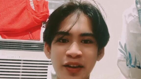 tiktok.com/@itzmerenren1