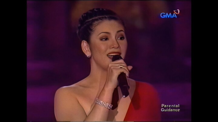 [4K Remastered] Oh Holy Night - Regine Velasquez Live