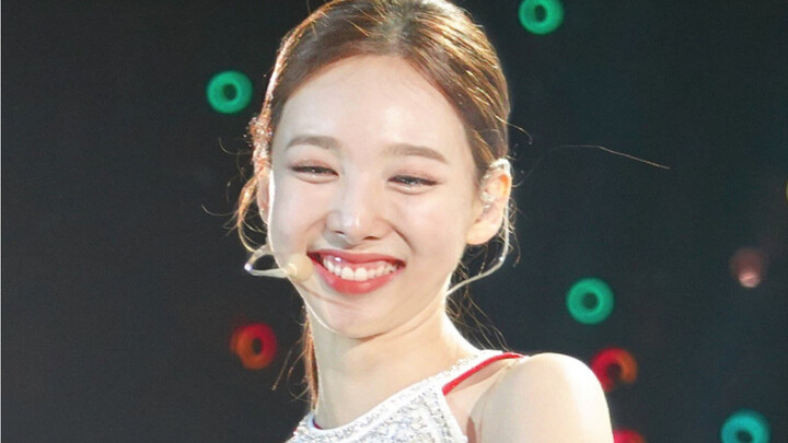 นาเนียงทำให้ทั้งเวทีสั่นไหว สมาชิกทุกคนตกใจหมดเลย