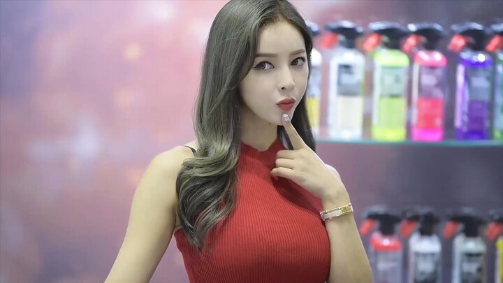 The short-skirted young lady is gone—check out some cute and sexy Korean car model girls instead!