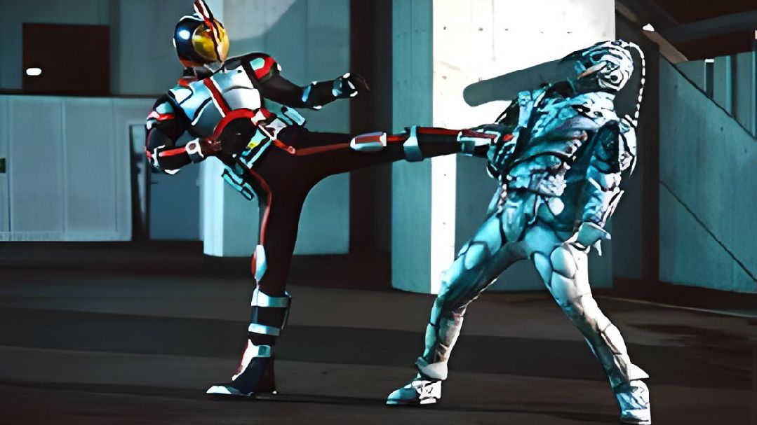 Kamen Rider Faiz Kick