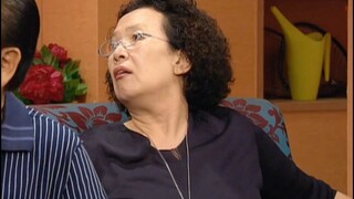 俊河将惊喜变成惊吓，最后被老爹敲晕了过去#搞笑一家人 #看一遍笑一遍 #看完不笑算我输