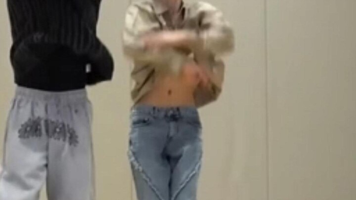 【พักซองฮุนโฟกัส】ชมของดี ‘DOPE+Dance Break’ ห้องฝึกซ้อม