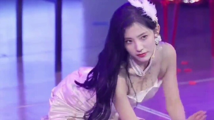 เมื่อผมนึกถึงว่าจะไม่ได้ติดต่อกับผู้หญิงที่สวยเช่นนี้อีกเลย ผมก็รู้สึกใจสลาย