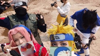 [ Naruto ] COS tidbits  Busy Kakashi and his grumpy student  cute Sakura and her squeamish Sasuke boyfriend