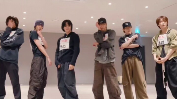 RIIZE - Kick It (Pahlawan) Ruang Latihan