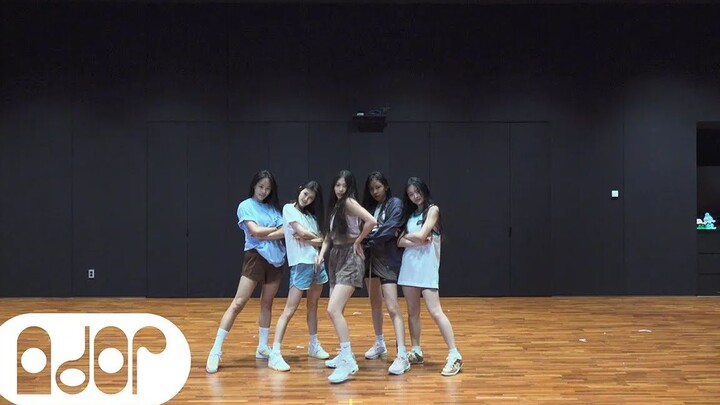 NewJeans’ “Attention + Hype Boy + Cookie” dance practice room (ver. 2) video is now available!